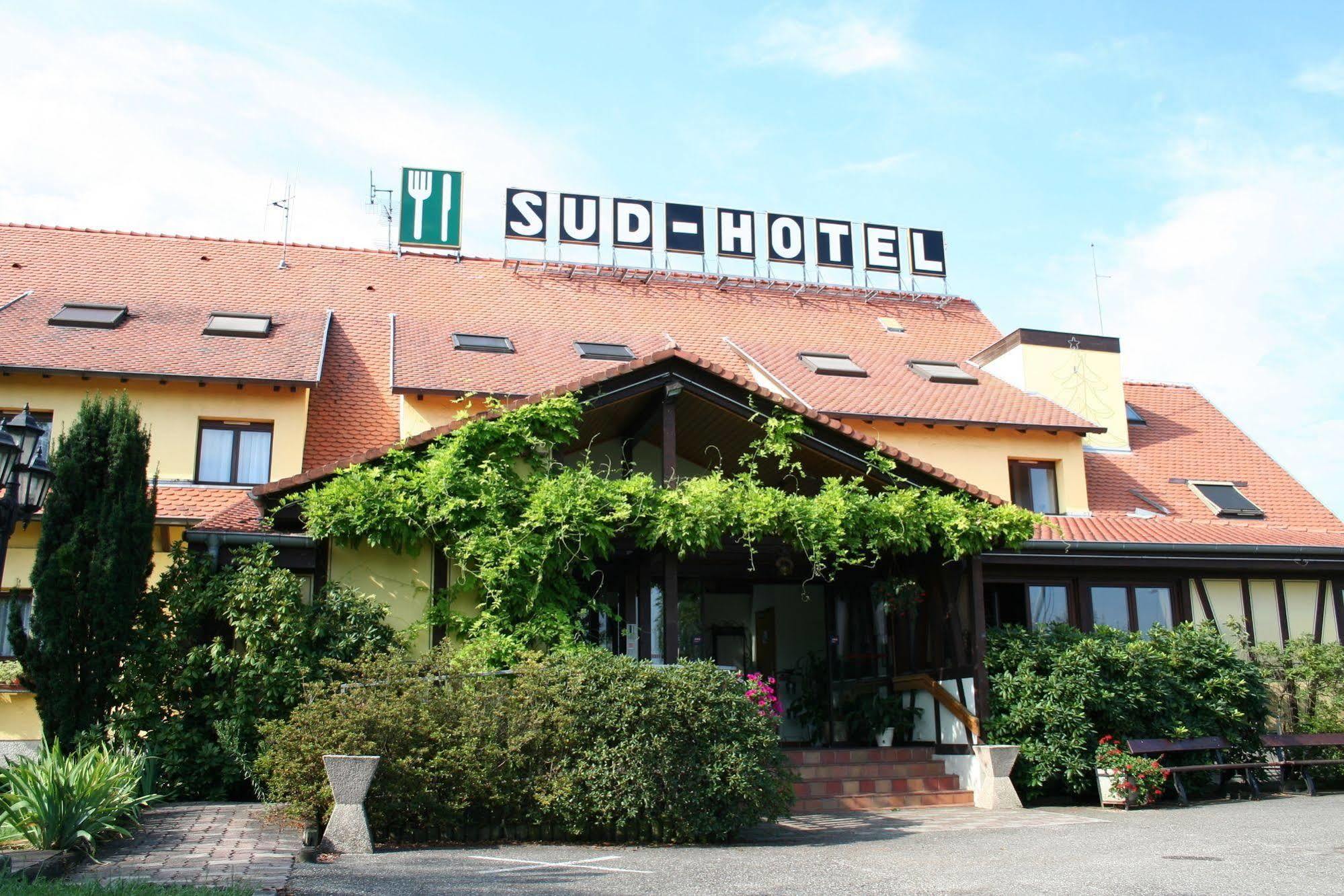 Huttenheim Sud Hotel מראה חיצוני תמונה