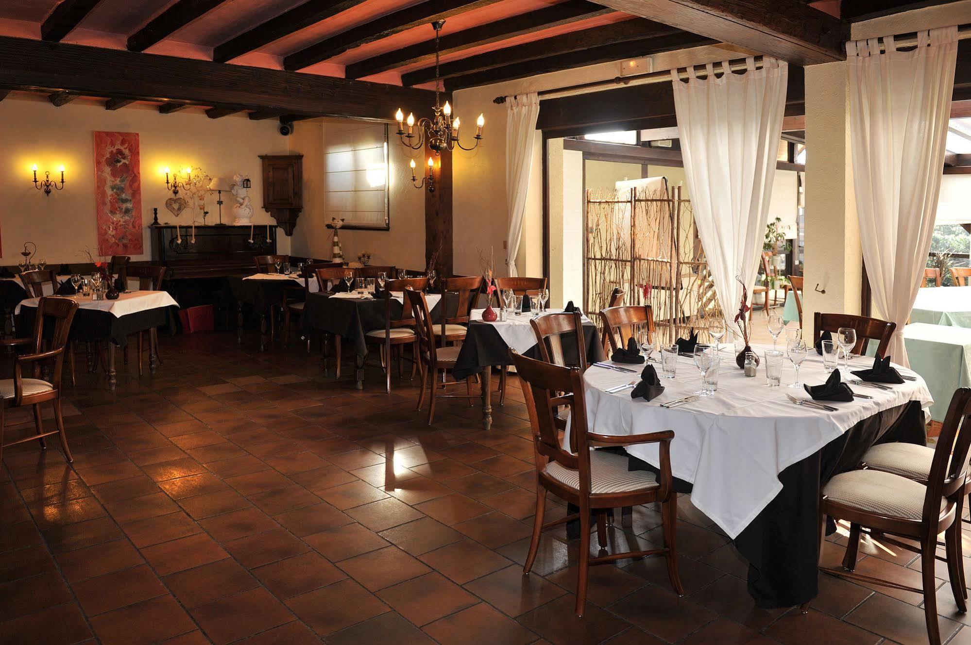 Huttenheim Sud Hotel מראה חיצוני תמונה