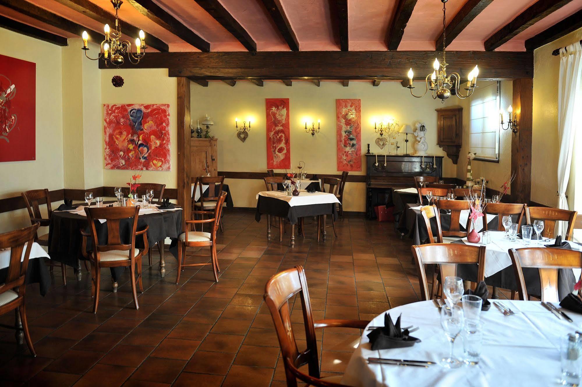 Huttenheim Sud Hotel מראה חיצוני תמונה
